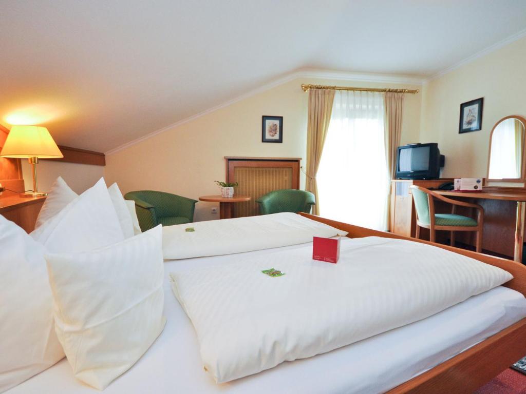 Hotel Quellenhof Bad Wiessee Phòng bức ảnh